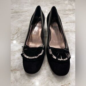 Ferragamo Black Suede Pumps‎ 2 Inch Heel Fringe Detail Size 9AA Made in Italy